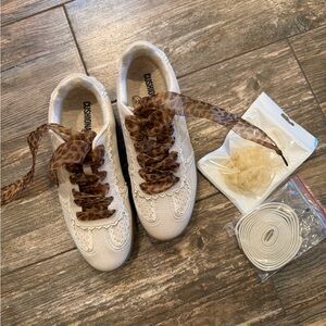 Cushionare stylish sneakers